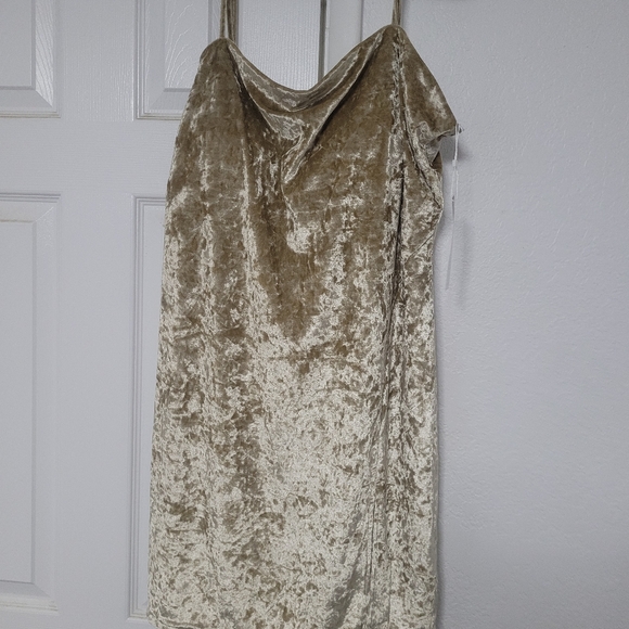 NWT BuffBunny gold rush XXL dress - Picture 2 of 7